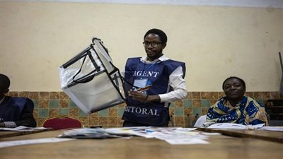 فرنسا تطالب باحترام حرية الصحافة في الكونغو