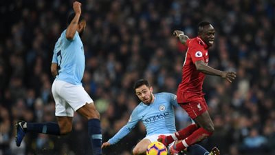 عاجل.. العارضة تمنع ليفربول من الهدف الأول أمام السيتي (فيديو)