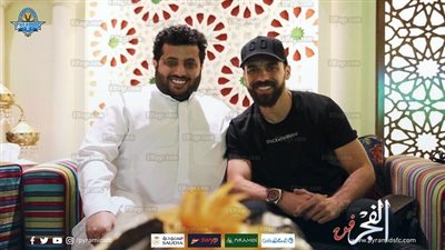 أيمن بهجت قمر يسخر من نادي الزمالك بعد انتقال عبدالله السعيد لـ