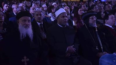 البابا تواضروس يهنئ رئيس الطائفة الإنجيلية بعيد الميلاد المجيد