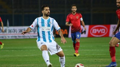 عبد الله السعيد يصنع أول أهدافه مع بيراميدز والثاني في تاريخ مواجهاته ضد الأهلي 