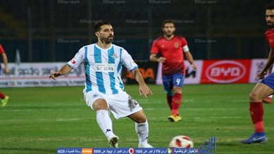 بيراميدز يجهز على الأهلي بثنائية ويهدد صدارة الزمالك في موقعة مثيرة