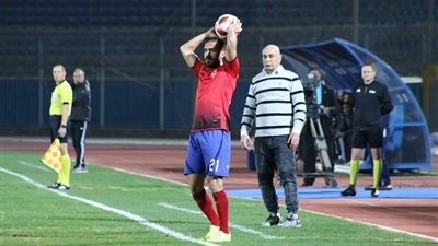 حسام حسن يواصل تفوقه علي مدربين الأهلي الأجانب.. ولاسارتي آخر ضحاياه