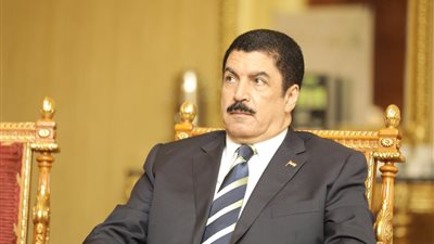 محافظ القليوبية يهنئ البابا تواضروس بمناسبة عيد الميلاد المجيد