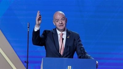رئيس الفيفا يشيد بتنظيم الإمارات لكأس آسيا