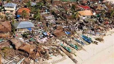 ارتفاع حصيلة ضحايا إعصار الفلبين إلى 126 قتيلا