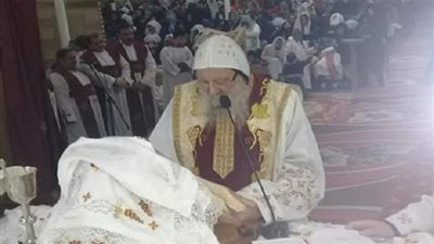 الأنبا ويصا يترأس قداس عيد الميلاد من كاتدرائية مار مرقس بالبلينا