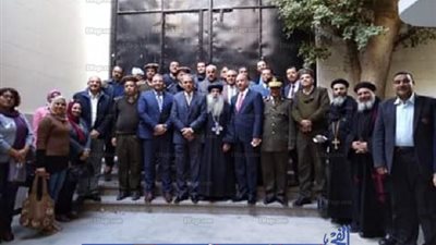 توافد المهنئين بالعيد على ايبارشية نجع حمادي