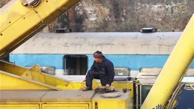 تصادم قطار ركاب بسيارة ملاكي على خط 