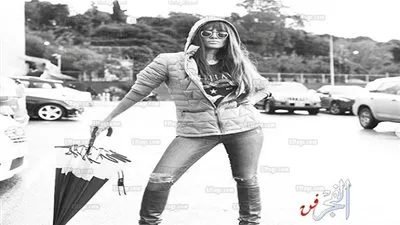 إطلالة شتوية ساحرة لزينة تحت الثلج (صور)