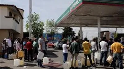 المكسيك تسعى لتهدئة الغضب بعد نقص إمدادات الوقود