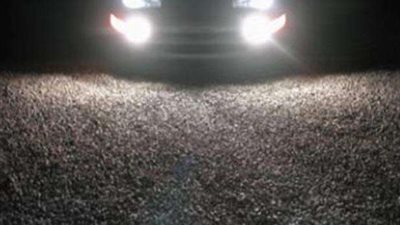 بعد التحذيرات من طقس الغد.. نصائح هامة لتفادي مخاطر الشبورة الصباحية أثناء القيادة