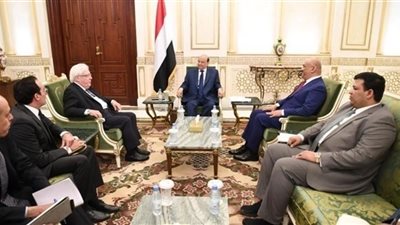 جريفيث يلتقي الرئيس اليمني في الرياض