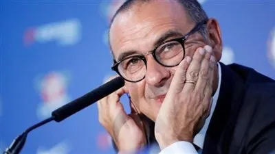 مدرب تشيلسي يفتح النار على حكام الدوري الإنجليزي