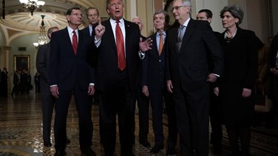 انتهاء المحادثات بين ترامب والديمقراطيين دون التوصل لحل