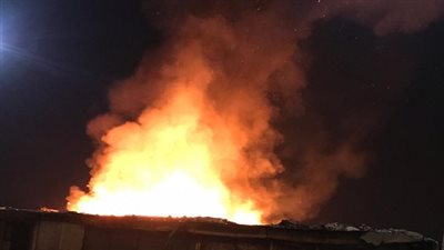 السيطرة على حريق نشب بالمحال المواجهة لميناء غرب بورسعيد