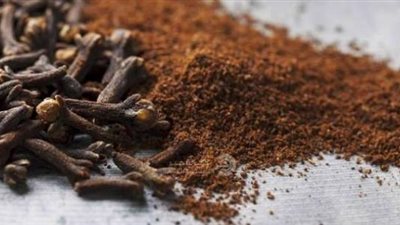 تعرفي على فوائد واستخدامات القرنفل للشعر