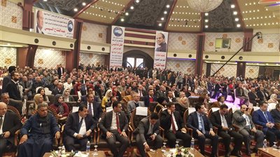 محافظ الشرقية يفتتح مجمع عيادات 