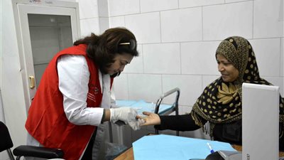 حملة 100 مليون صحة تفحص 480 ألف مواطن بالأقصر 