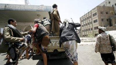 اليمن.. مقتل وإصابة 11 حوثياً بينهم قيادي بعملية نوعية في تعز