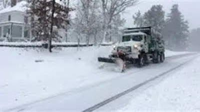 عاصفة ثلجية تضرب واشنطن بعد مصرع العديد على الطرق بولايات وسط غرب أمريكا