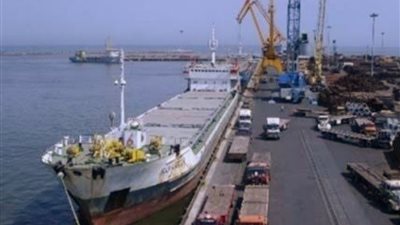 رغم سوء الأحوال الجوية موانئ بورسعيد تستقبل ١٠.٣٦٢ طن رخام