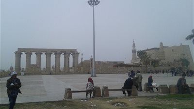 عاجل.. عاصفة ترابية تضرب الأقصر.. والمحافظة تعلن الطوارئ (صور)