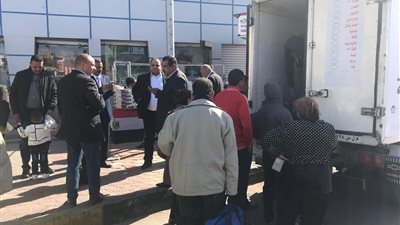 تموين البحر الأحمر : تخصيص 46 سيارة متنقلة لبيع السلع الغذائية بمدن البحر الأحمر