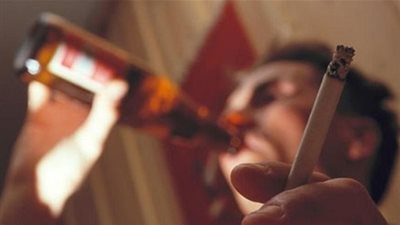 دراسة تكشف ارتباط التدخين وشرب الكحول مع مناطق في الدماغ