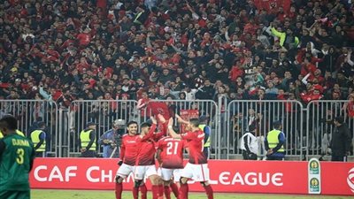 17 لاعبا خارج قائمة الأهلي أمام شبيبة الساورة