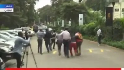 اللقطات الأولى من موقع الانفجار وإطلاق النار في نيروبي