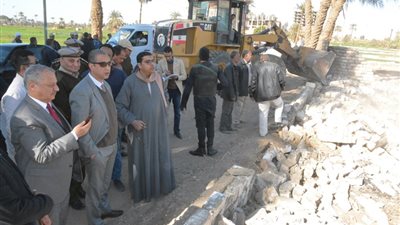 محافظ سوهاج يقود حملة الموجة الثانية عشر 