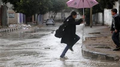 أمطار رعدية وانخفاض في درجات الحرارة.. الأرصاد تحذر سكان هذه المناطق 