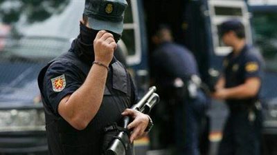 إسبانيا: اعتقال 17 بخلية إرهابية في برشلونة