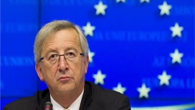 رئيس المفوضية الأوروبية يدعو لحل إيجابي بعد رفض اتفاق 