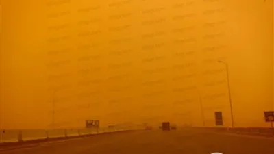 انعدام الرؤية بسبب العاصفة الترابية بطريق أكتوبر (صور)
