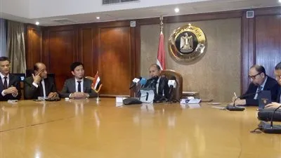 وزير الصناعة: بدء تشغيل المدينة النسيجية بالسادات مايو المقبل