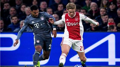 دي يونج يتغزل في برشلونة