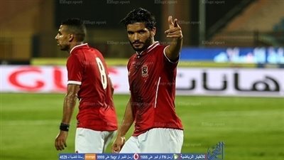 جمعة ووحيد الأقرب للقيد في قائمة الأهلي الإفريقية