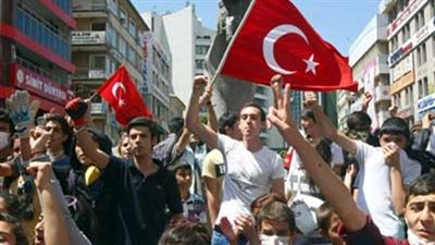 تركيا: تظاهرات تضامنا مع مضربين عن الطعام بسجون أردغان