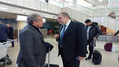 السفير المصري بالجزائر يودع بعثة الأهلي قبل العودة للقاهرة