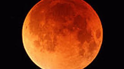 الطقس المتجمد يفسد احتفالات خسوف القمر بأمريكا  