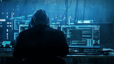 تعرف على مصير أشهر 5 هاكرز في العالم