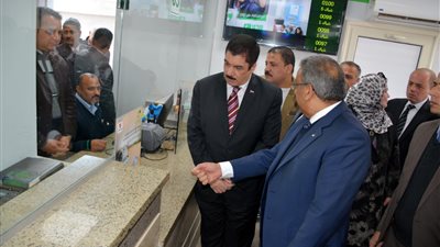 محافظ القليوبية ورئيس البريد يفتتحان 3 مكاتب بريد بعد تحويلهم لمراكز متكاملة (فيديو وصور)