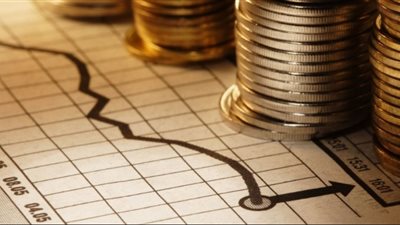 خطة الدولة نحو توسيع الاستثمارات في كافة المحافظات.. وخبراء سوف تساهم في جذب المستثمرين الأجانب