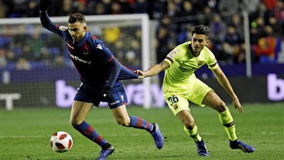 ليفانتي يلجأ للمحكمة الرياضية في أزمته مع برشلونة  