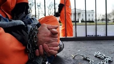 حكايات اليوم.. إغلاق معتقل جوانتانامو..واستقالة الرئيس اليمني عبد ربه منصور