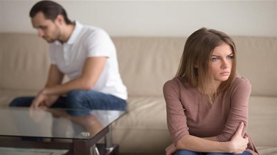 5 طرق للتعامل مع الزوج سيء المزاج