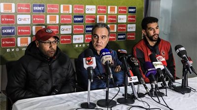  خلاف بين الأهلي ولاسارتي بسبب صفقة الموسم