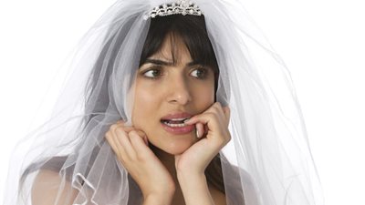 أخطاء ترتكبينها يوم الزفاف.. تجنبيها 